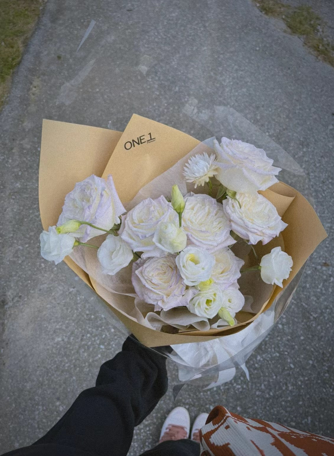 Rose White/Purple Bouquet