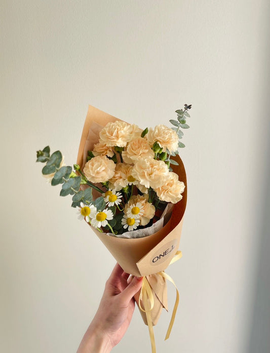 Mini Carnation Bouquet (yellow)