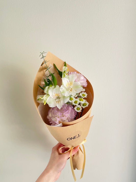 Mini Carnation Bouquet (purple)